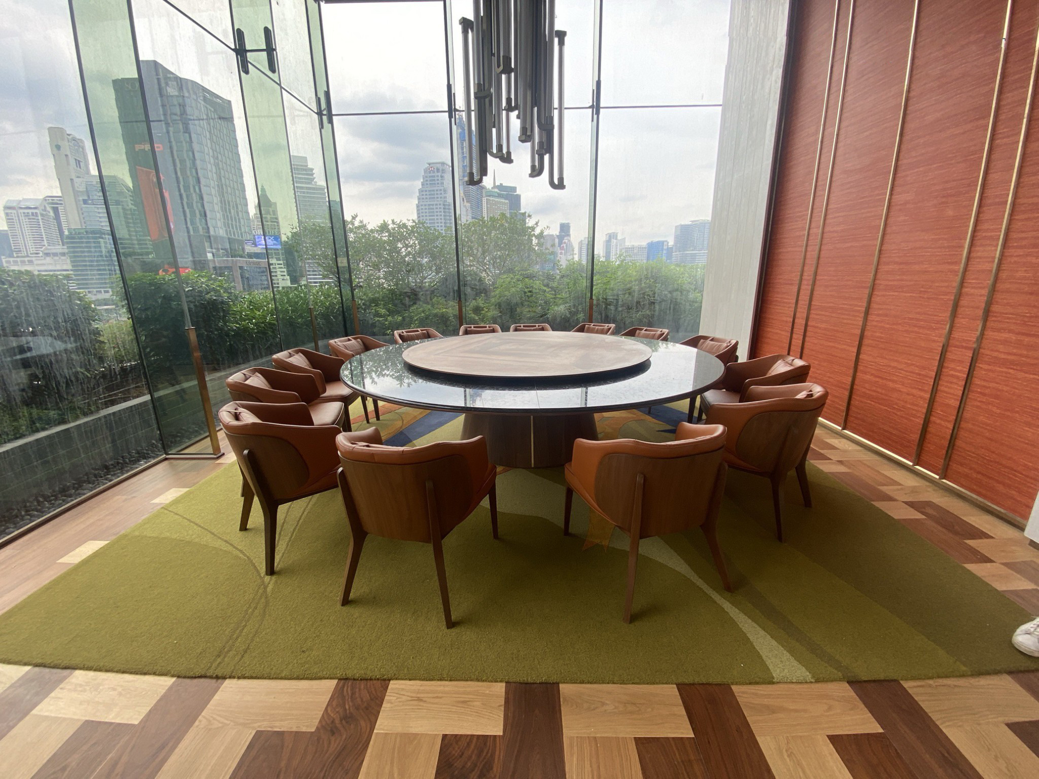 One Bangkok All Day Dining – Keen Contractor